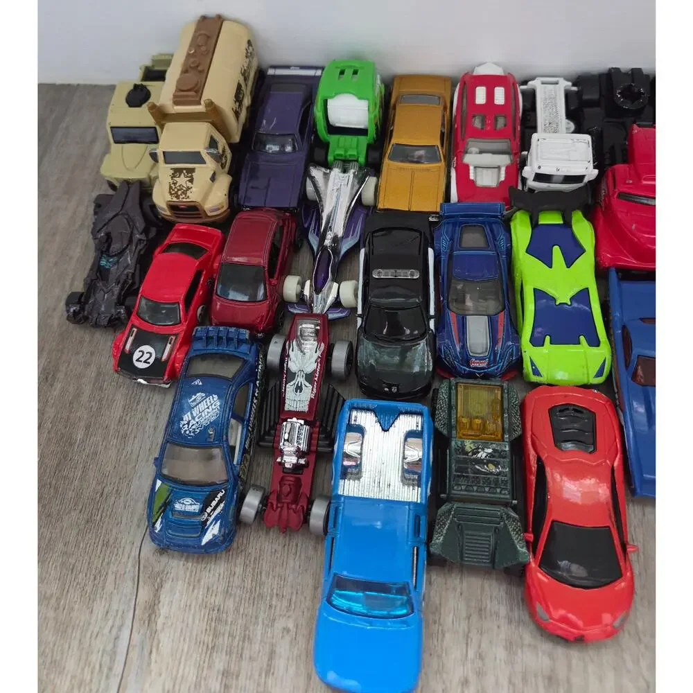 Lot of 52 Vintage & Modern Toy Cars: Hot Wheels, Matchbox & Tonka Mixed